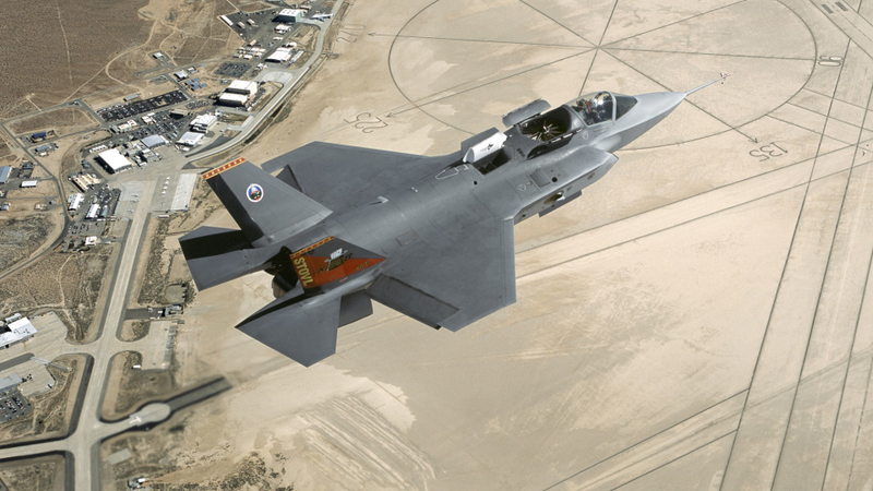 Illustration for article titled F-35 Can't Carry Its Most Versatile Weapon Until At Least 2022